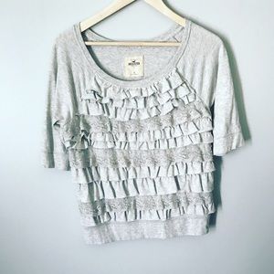 Hollister // L // 3/4 sleeve // sweatshirt